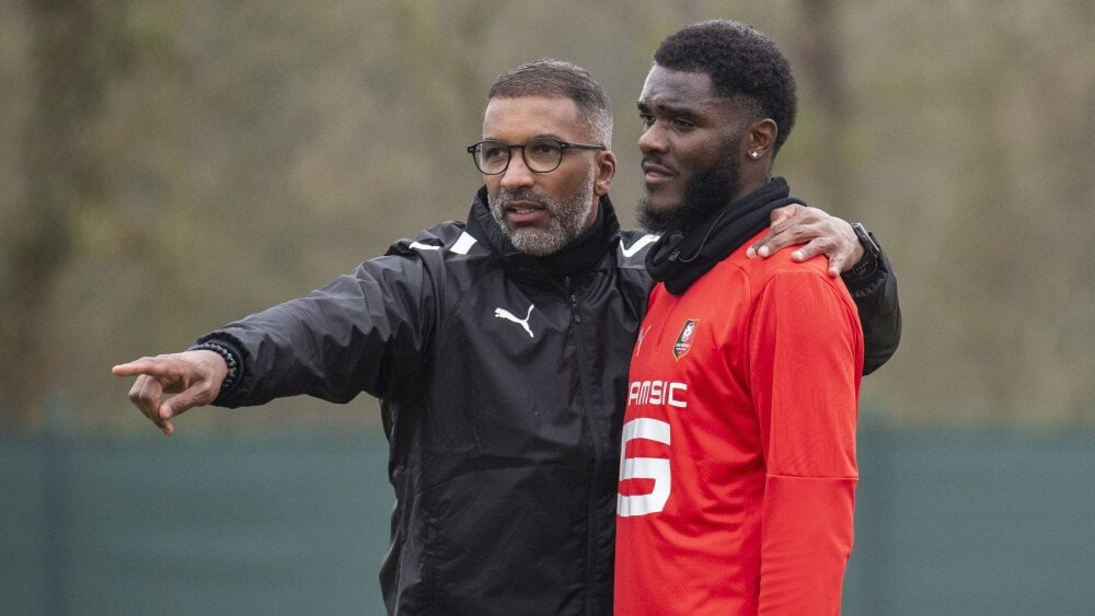 l'ancien défenseur de l'OM Lilian Brassier sérieusement touché avec Rennes