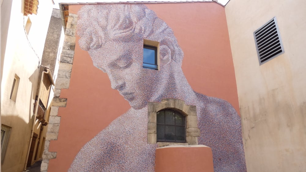 Une nouvelle fresque étonnante attire les visiteurs et habitants de Velaux