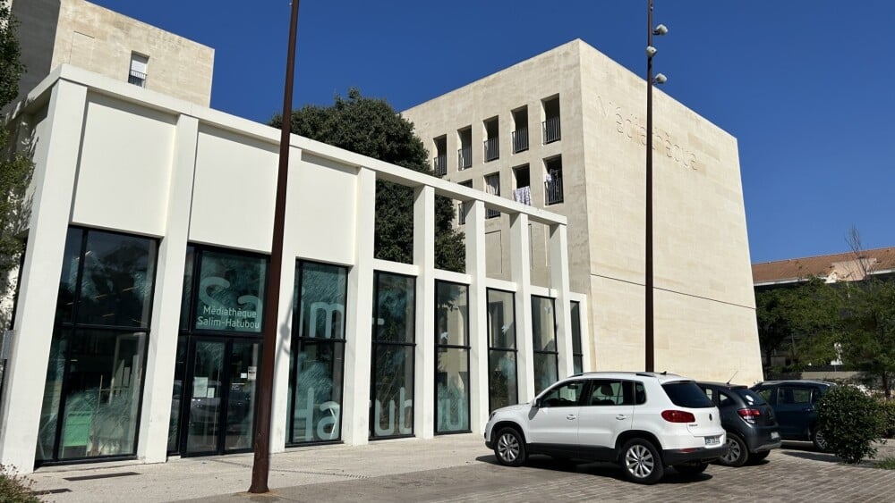 à Saint-Antoine, la médiathèque Salim-Hatubou ferme en raison d'"incivilités"