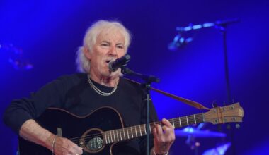 Hugues Aufray évoque le drame qui se cache derrière son célèbre titre Céline