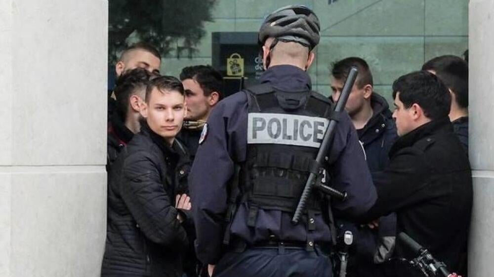 Le terroriste vitrollais d’ultradroite Logan Nisin l’emporte devant le tribunal administratif