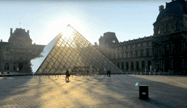 « C’est scandaleux ! » : le Louvre décrié pour son absence de WC non binaires