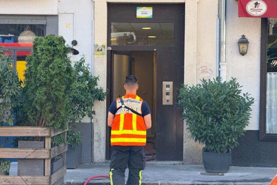 Un incendie s'est déclenché au 64 rue Bonnel ce jeudi matin à Lyon.