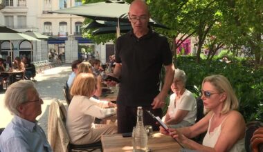 Y-a-t-il trop de restaurants dans cette grande ville ? "Seuls les meilleurs vont rester", les restaurateurs donnent leur avis