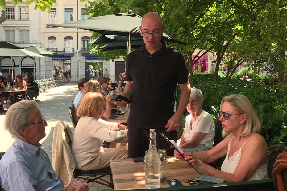 Y-a-t-il trop de restaurants dans cette grande ville ? "Seuls les meilleurs vont rester", les restaurateurs donnent leur avis