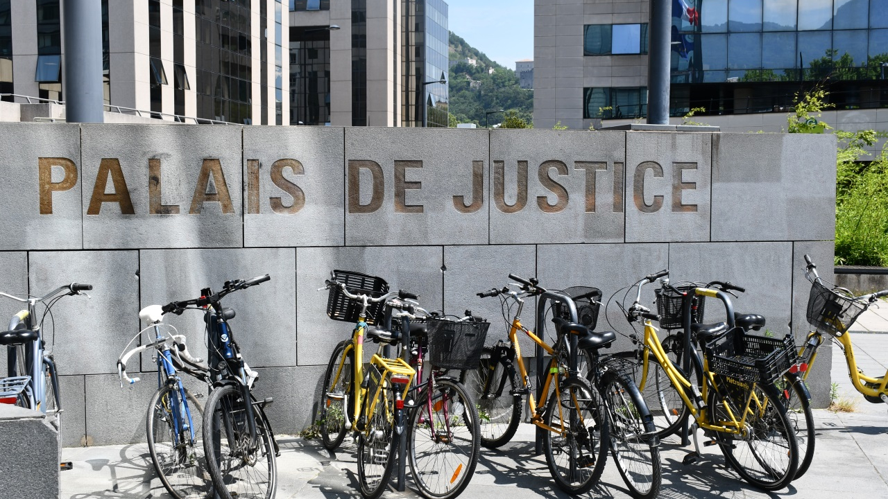 on en sait plus sur les faits et sur les motivations du suspect