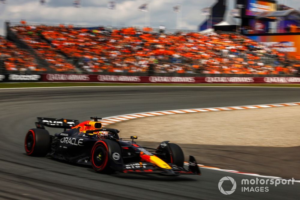 Max Verstappen à Zandvoort, c'est tout un spectacle !