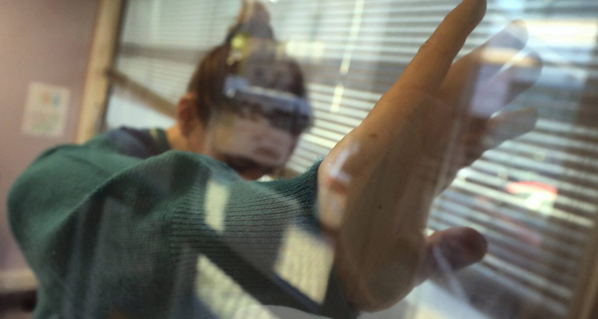 Violences conjugales en hausse: comment les associations font face