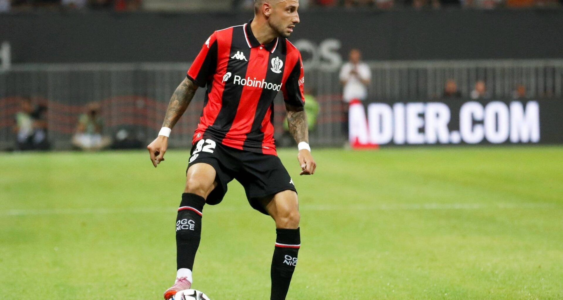 Jonathan Clauss (OGC Nice), la tentation d'un départ