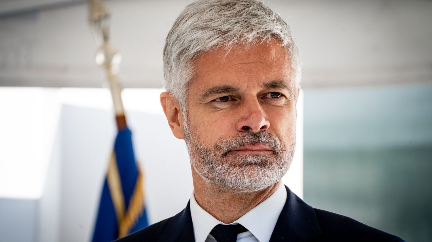 "Je n'irai pas voir le Premier ministre pour lui signer un chèque en blanc", promet Laurent Wauquiez