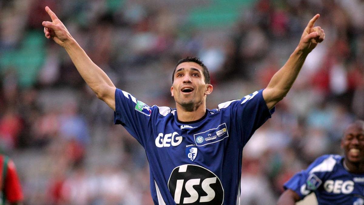 Le légendaire Nassim Akrour prend sa retraite à 51 ans