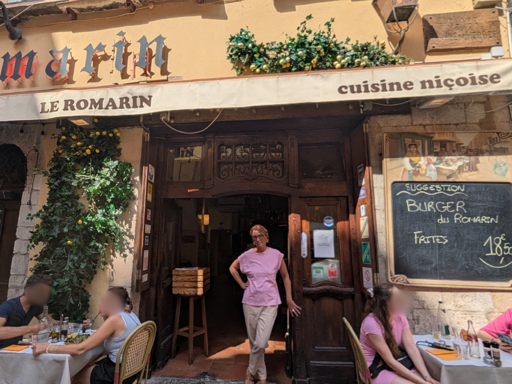 Nice. Le couple à la tête de ce restaurant met la clé sous la porte : "On n'en pouvait plus"