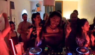 DJ, techno, électro... À Rouen, ils font découvrir des pépites locales dans leur appartement