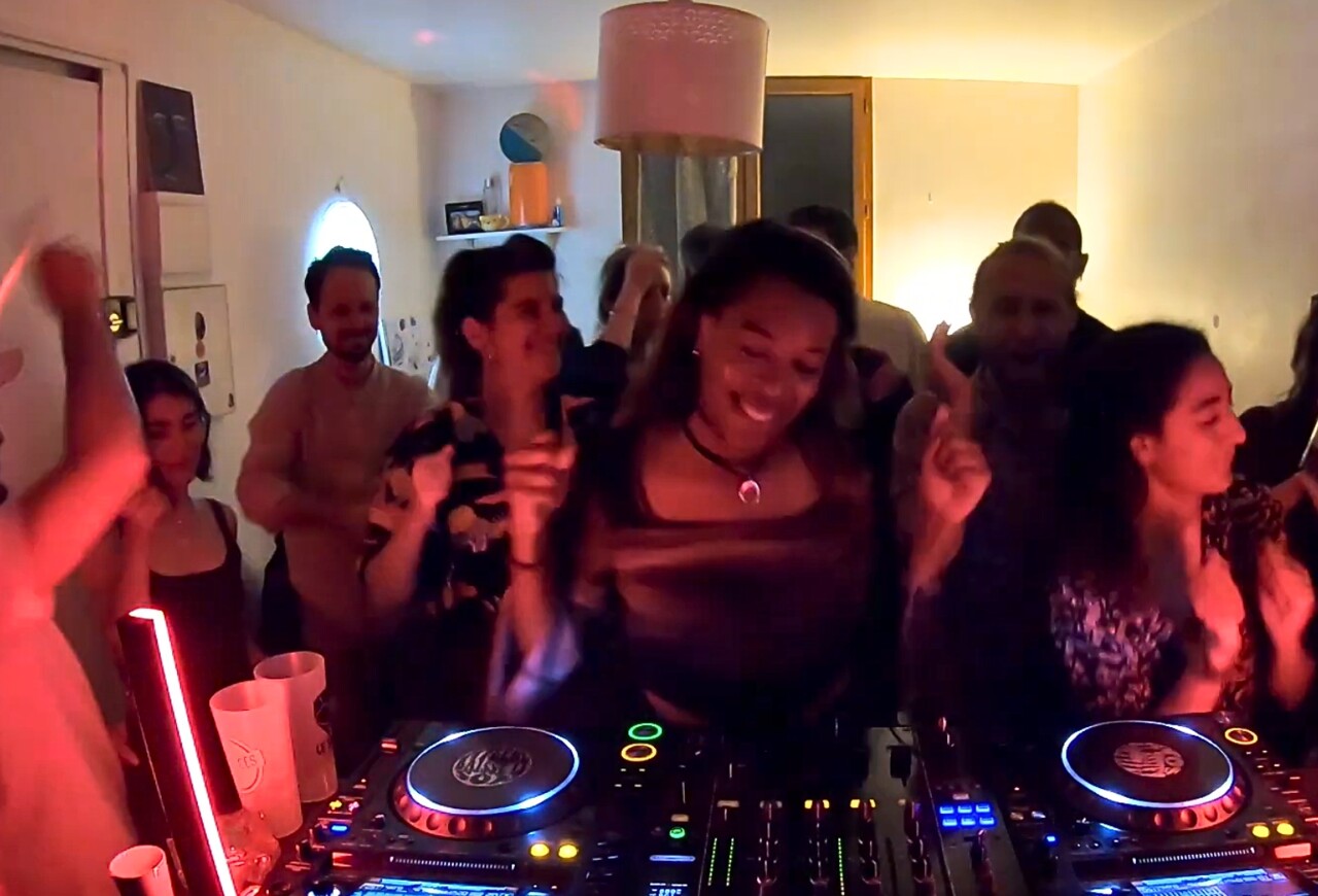 DJ, techno, électro... À Rouen, ils font découvrir des pépites locales dans leur appartement