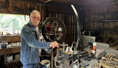 « Ces objets n’ont plus d’intérêt, je leur donne une deuxième vie » : passionné par la sculpture de métal, cet élu de Saint-Amant-de-Boixe veut faire don de ses créations