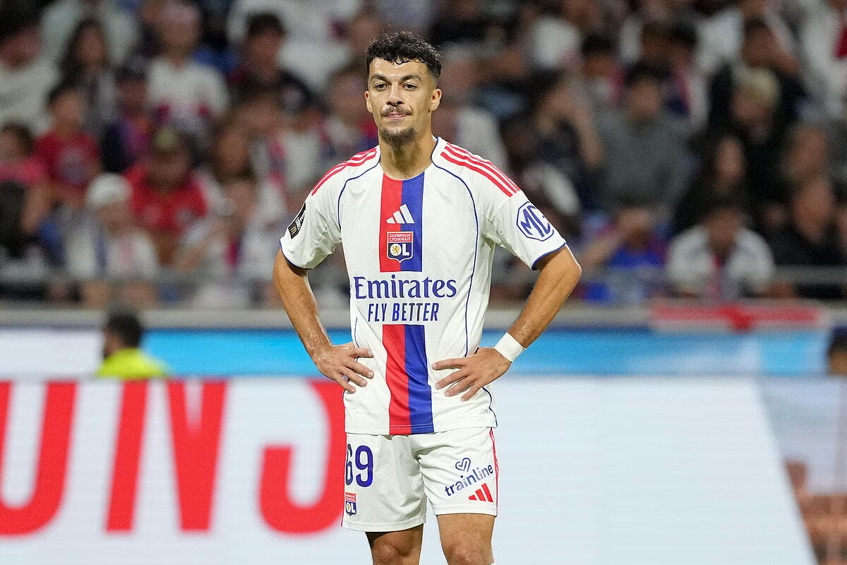 OL : Mikautadze se rate, un nouvel attaquant exigé