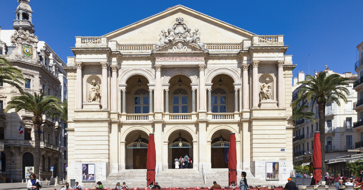 Les 21 chanteurs du choeur de l'opéra de Toulon voient leur licenciement suspendu