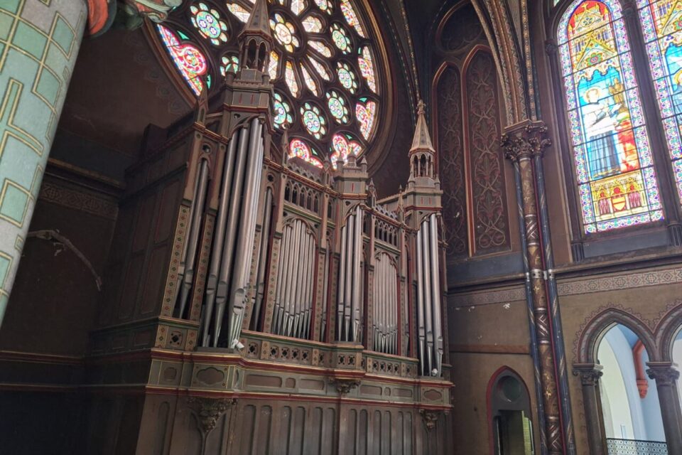 L'orgue, ventre précieux de l'église de Gesù.