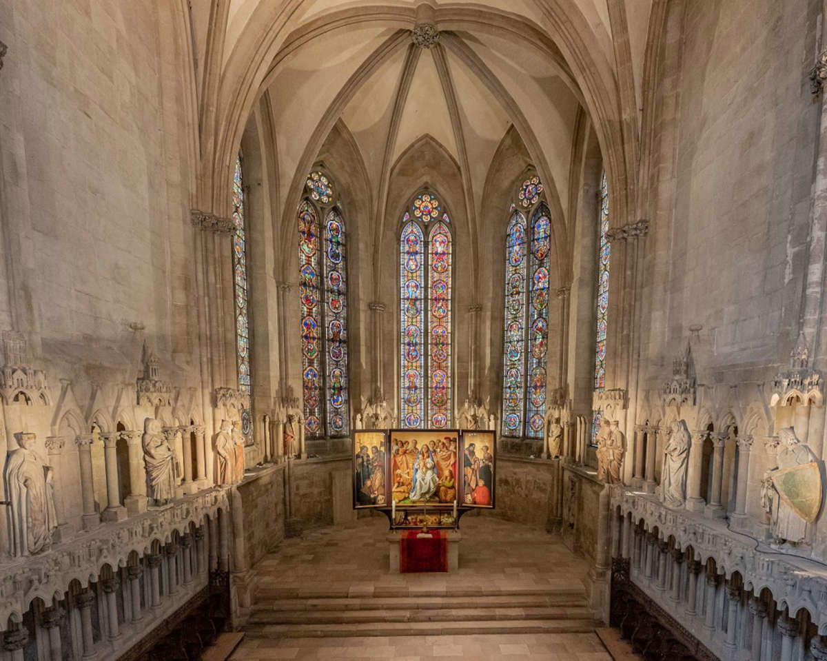 Le retable de Cranach-Triegel dans le chœur ouest. Photo : Vereinigte Domstifter