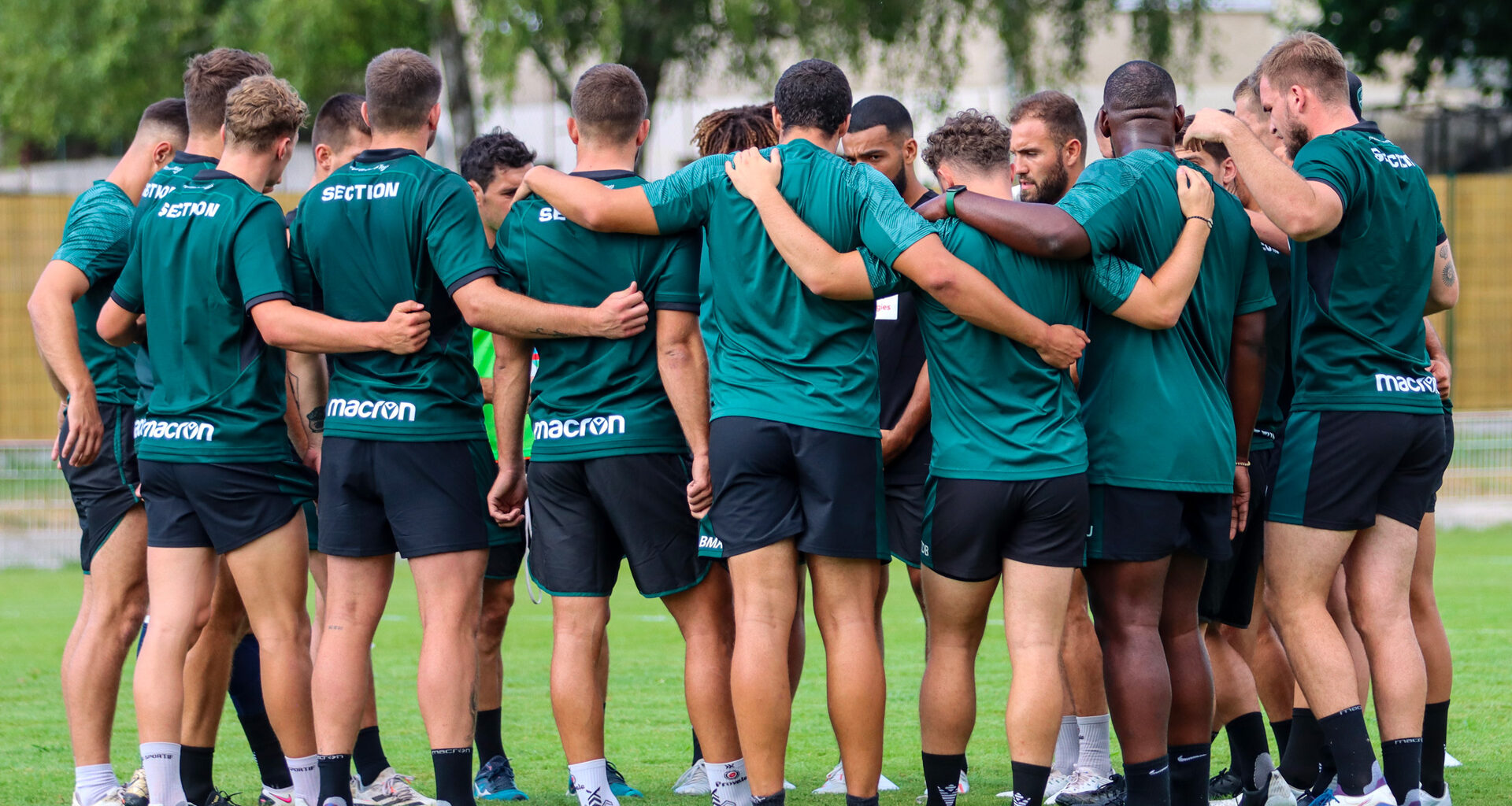 Frayeur à Pau après la lourde défaite contre Montpellier : Un joueur réagit !