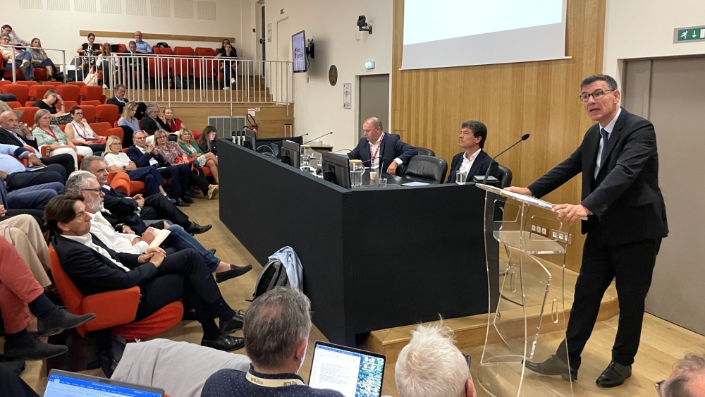 à Marseille, le ministre de l'Enseignement supérieur veut rassurer l'université