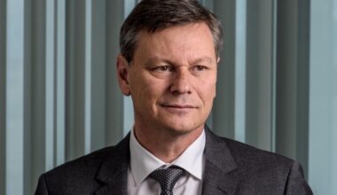 "J’ai été contraint de quitter mes fonctions"