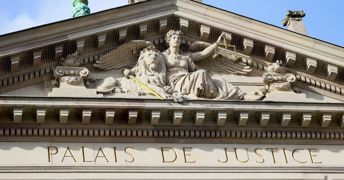 Strasbourg. Ivre, il vole un journal dans un tabac pour incendier une voiture