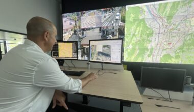 Grenoble. Au cœur du “centre d’hypervision” urbain qui régule les feux tricolores de la métropole