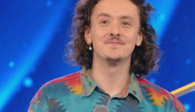 ce jeune Lyonnais est le nouveau Maestro de “N’oubliez pas les paroles”