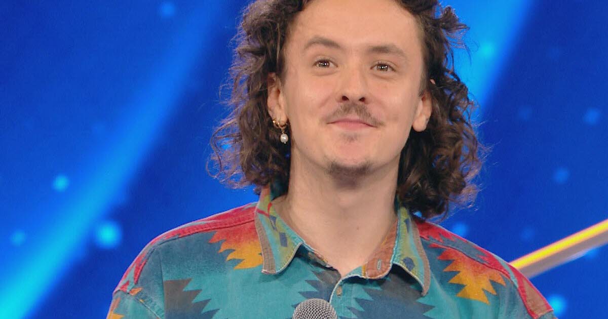 ce jeune Lyonnais est le nouveau Maestro de “N’oubliez pas les paroles”