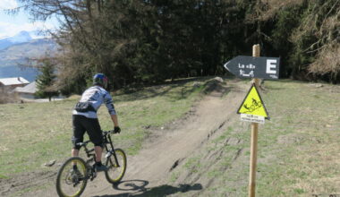 Savoie. Un vététiste de 51 ans évacué à Grenoble après une lourde chute aux Arcs
