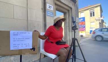 une Mosellane fait un sit-in devant l’hôpital de Nancy pour réclamer le transfert de sa mère