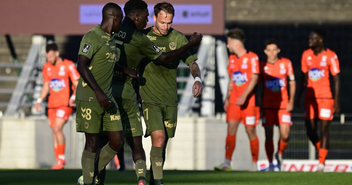Ligue 2. ASSE : au terme d'un match fou, les Verts tenus en échec par Laval