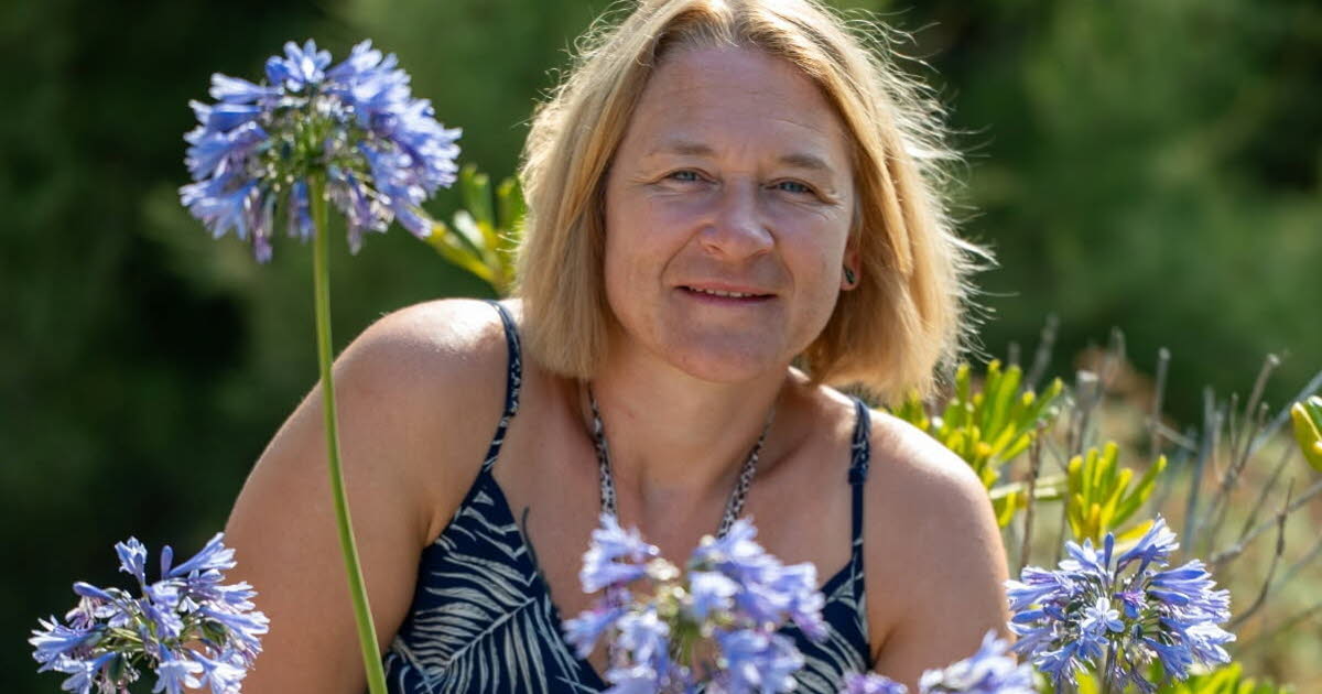 Roche-la-Molière. Ancienne serveuse, elle crée sa ferme pour produire des fleurs coupées locales et bio