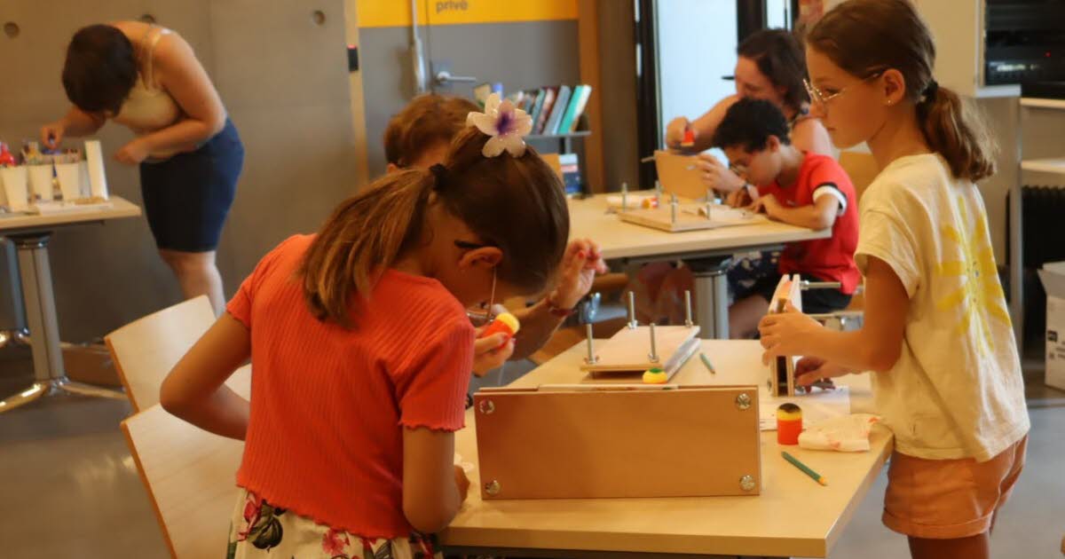 L'Isle-d'Abeau. Un atelier jaspage à la médiathèque pour personnaliser son livre