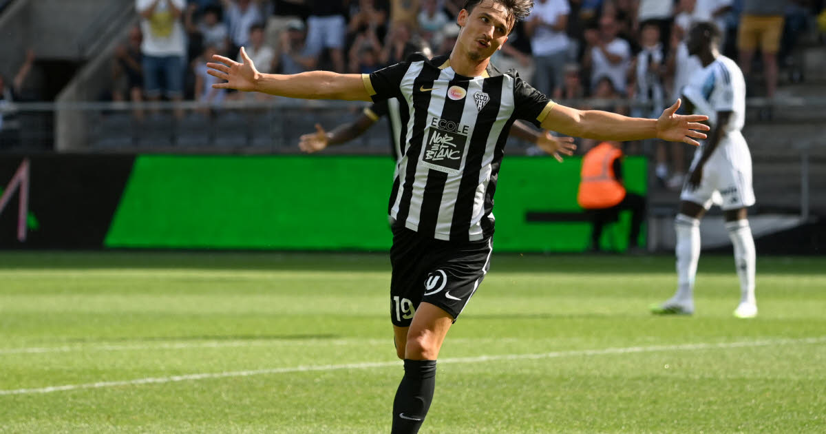 Angers piège le Paris FC pour son retour, Strasbourg arrache la victoire à Metz