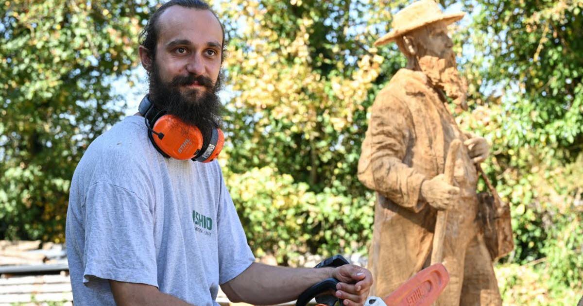 Insolite. Le meilleur sculpteur à la tronçonneuse de France est Bourguignon