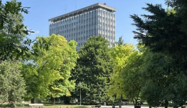 Municipales 2026. Carignon déjà lancé, qui pour succéder à Piolle? Et que fera LFI? On fait le point à Grenoble