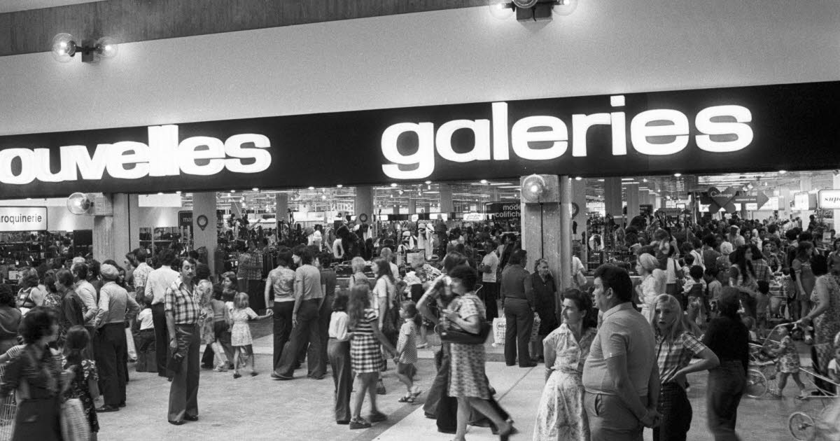 En images. L'ouverture du centre commercial Grand'Place à Grenoble et Échirolles, en 1975, comme si vous y étiez