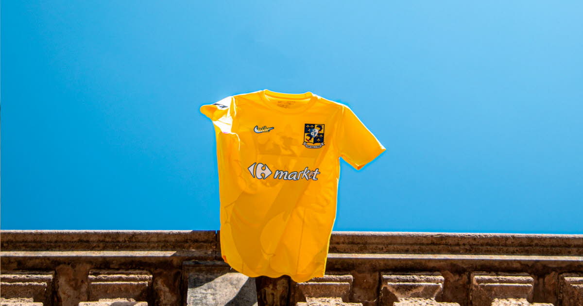 Ligue 2. Le GF38 dévoile son troisième maillot, aux couleurs du Dauphiné