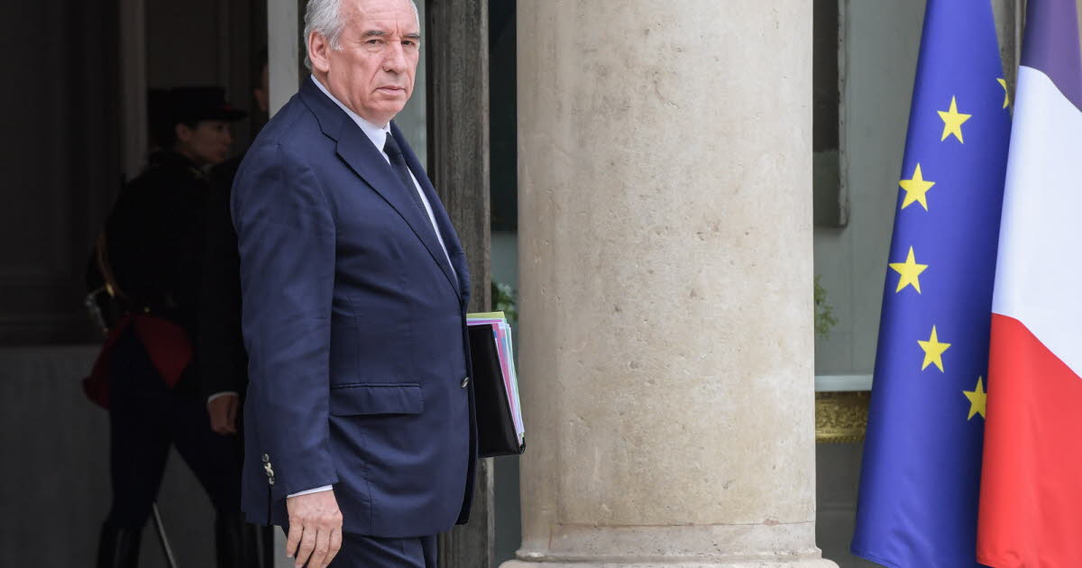En direct. Bayrou au 20 heures de TF1, « la France est à la limite du surendettement » prévient Vautrin