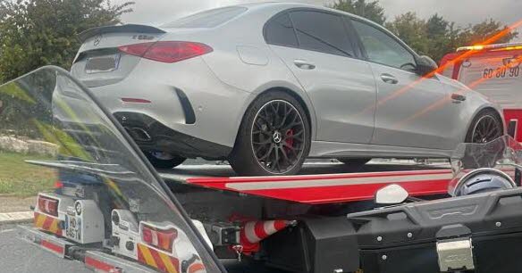 Métropole de Lyon. Au volant de sa Mercedes, drogué, il fonce à plus de 200 km/h sur une route limitée à 90