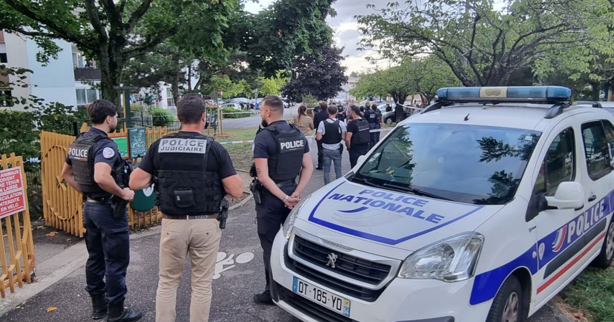 un ou plusieurs suspects recherchés