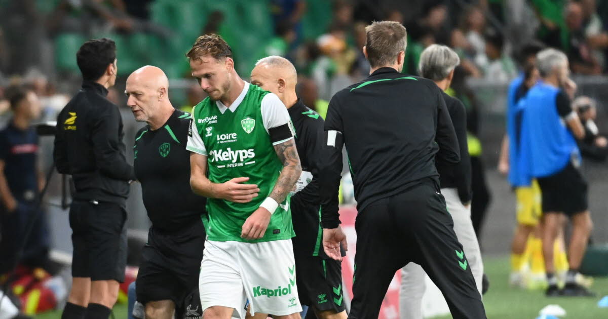 En images. L'ASSE et ses 35 700 supporters frustrés par des Grenoblois plus réalistes
