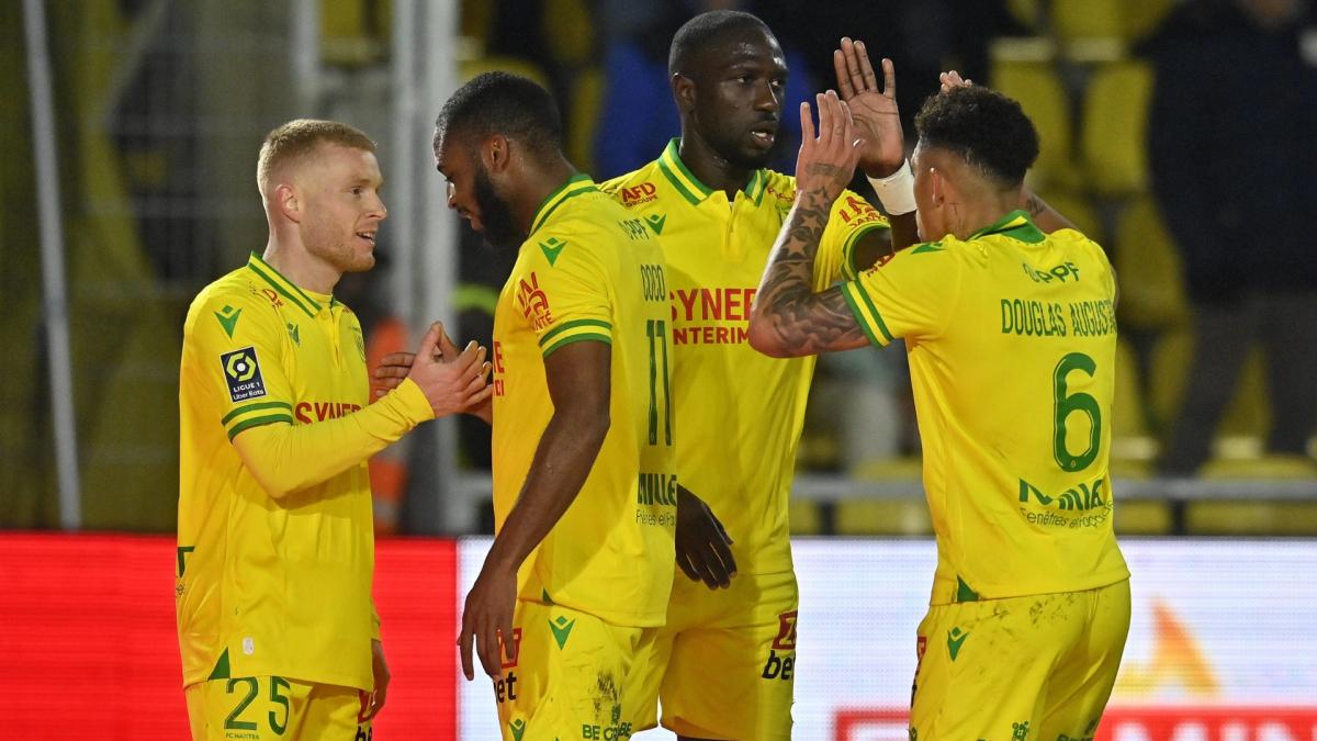 le Paris FC s’impose contre Nantes, Auxerre perd contre Levante