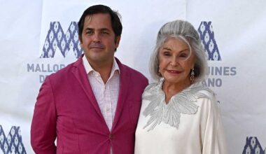 La princesse Béatrice d'Orléans mise à l'honneur à Majorque au cours d'une soirée de prestige en présence de son fils François