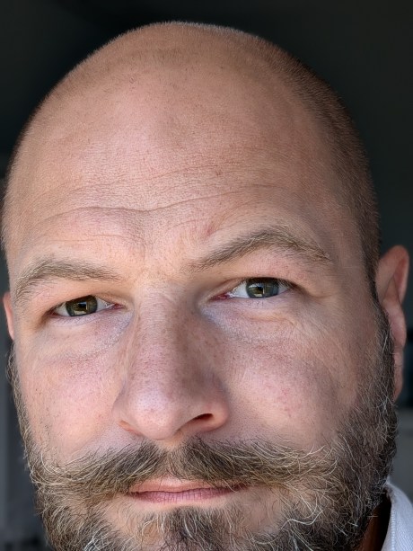Pixel 10 - x3.PORTRAIT