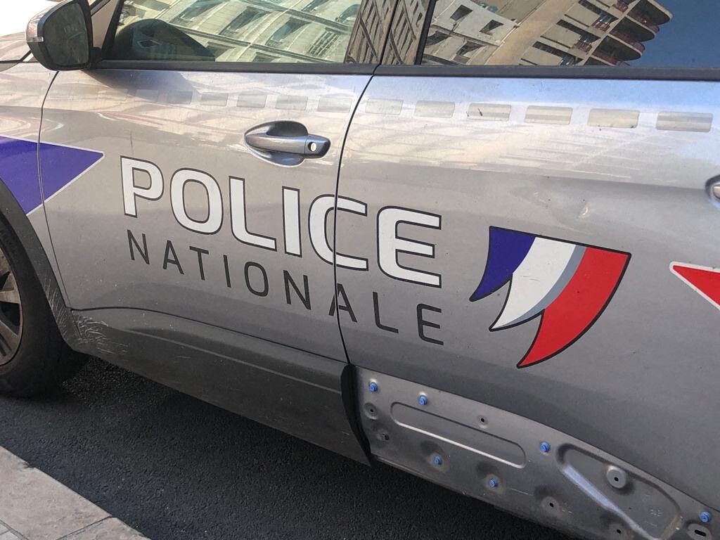 Marseille. Il braque les employés d'un supermarché pour se faire ouvrir le coffre, un homme interpellé