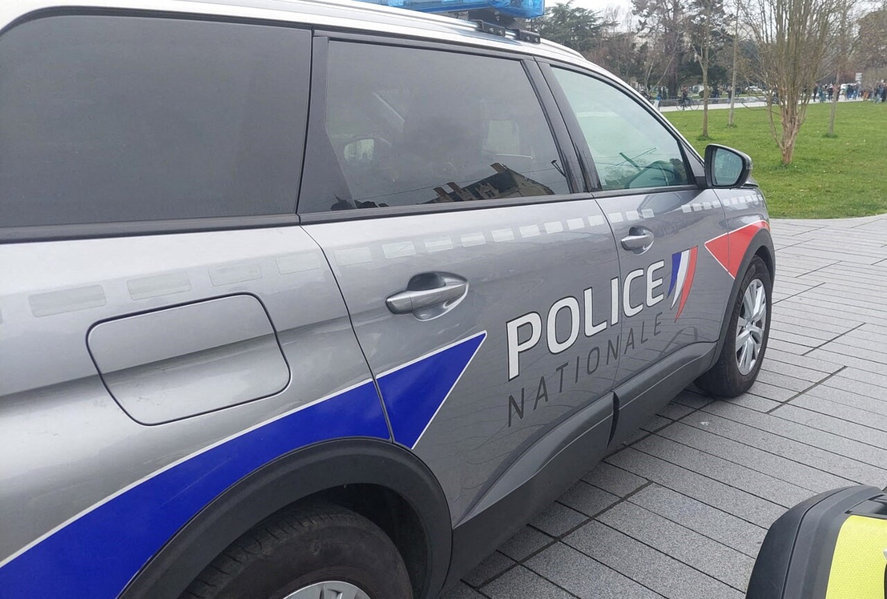 une personne blessée après des tirs en plein jour à Pirmil