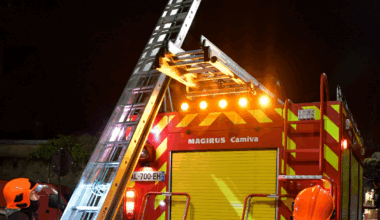 Une vingtaine de pompiers mobilisés pour une maison incendiée en plein centre de Bordeaux